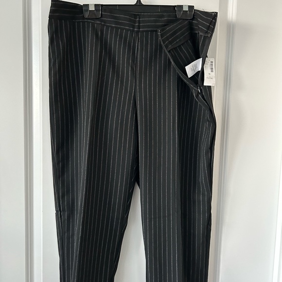 Ladies Pants - Picture 2 of 3